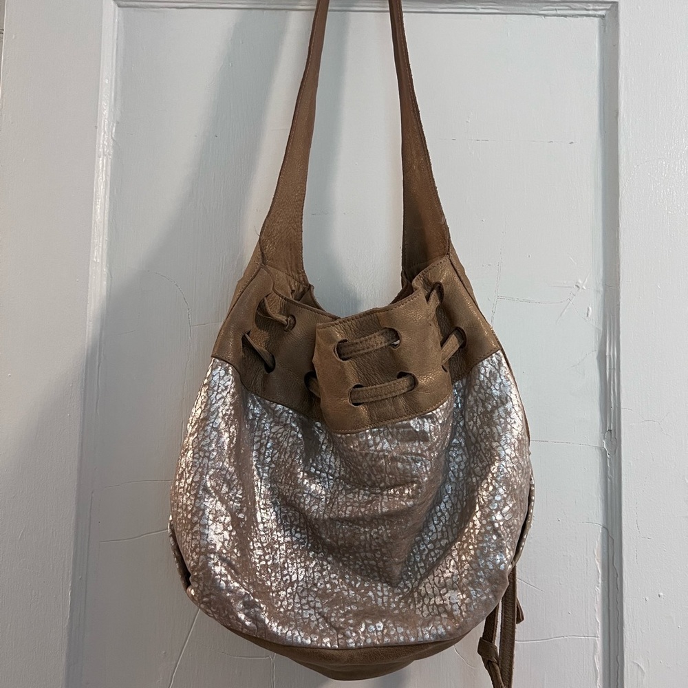 Leather silver/metallic shoulder bag